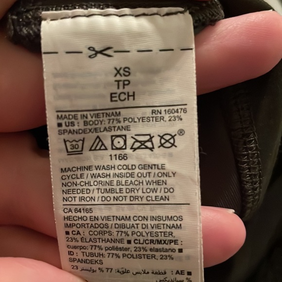 OLD NAVY Camo Leggings - Picture 7 of 7